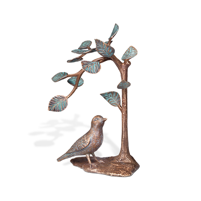 Vogel unter Bäumchen