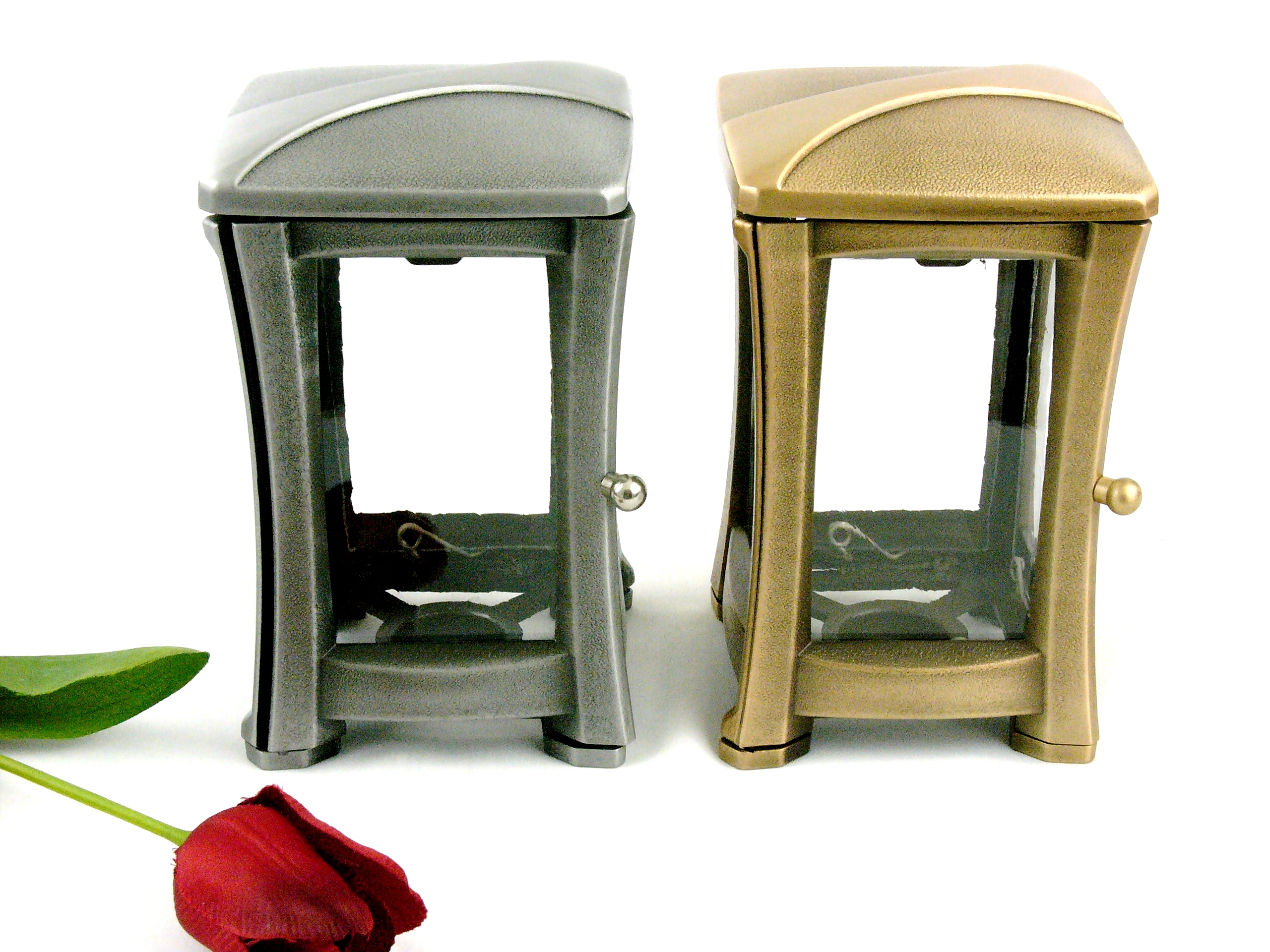 Stilvolle Grablaterne, Grabschmuck, Grablampe