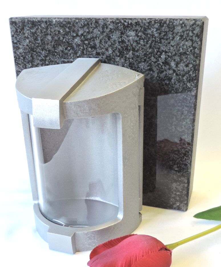 Urnenwandlampe, Aluminium- Edelstahloptik