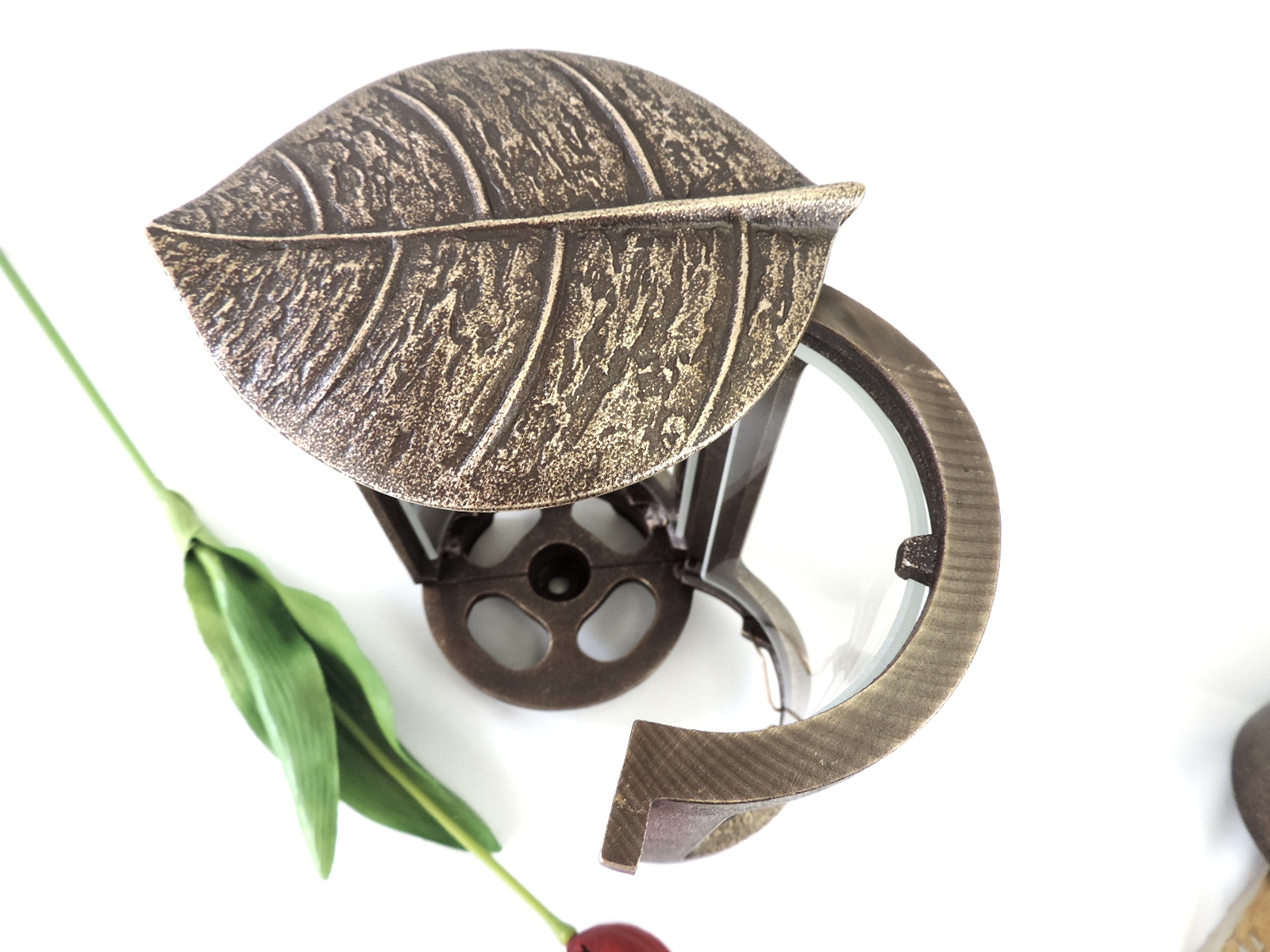 Grabschmuck- Set, "Schmuckblatt", Laterne und Weihwasserschale, Bronze