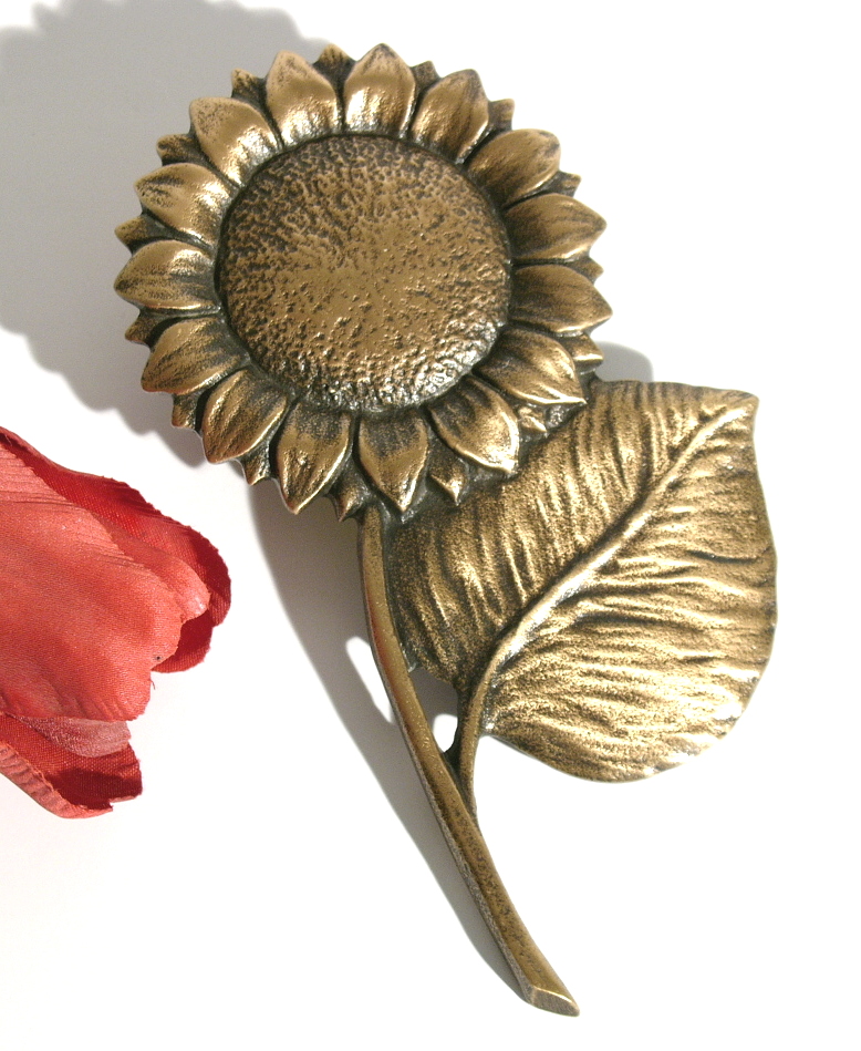 Sonnenblume, Grabschmuck, aus Bronze