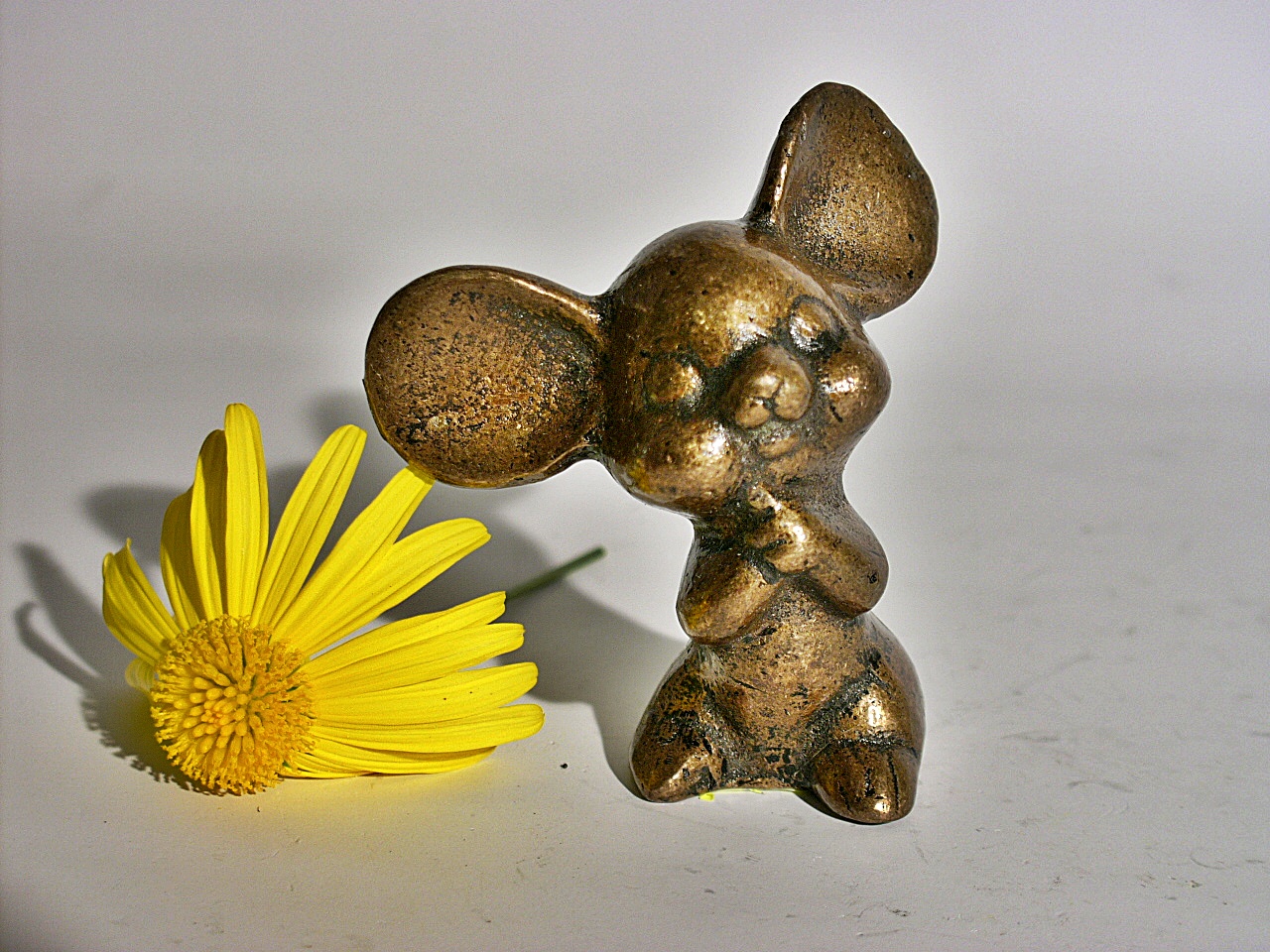 Maus aus Bronze