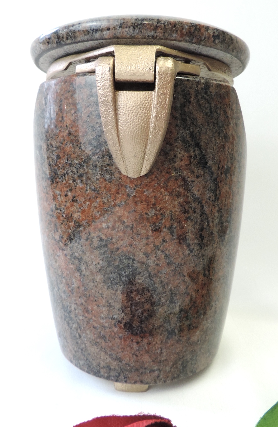 Grablaterne aus Granit "Multicolor red/ Cachemire"