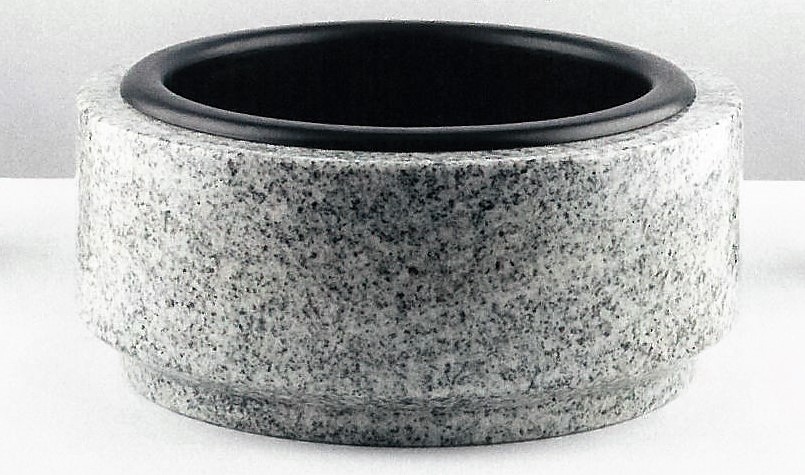 Pflanzschale, Steinschale, Grabschale, aus Granit; in 3 Größen
