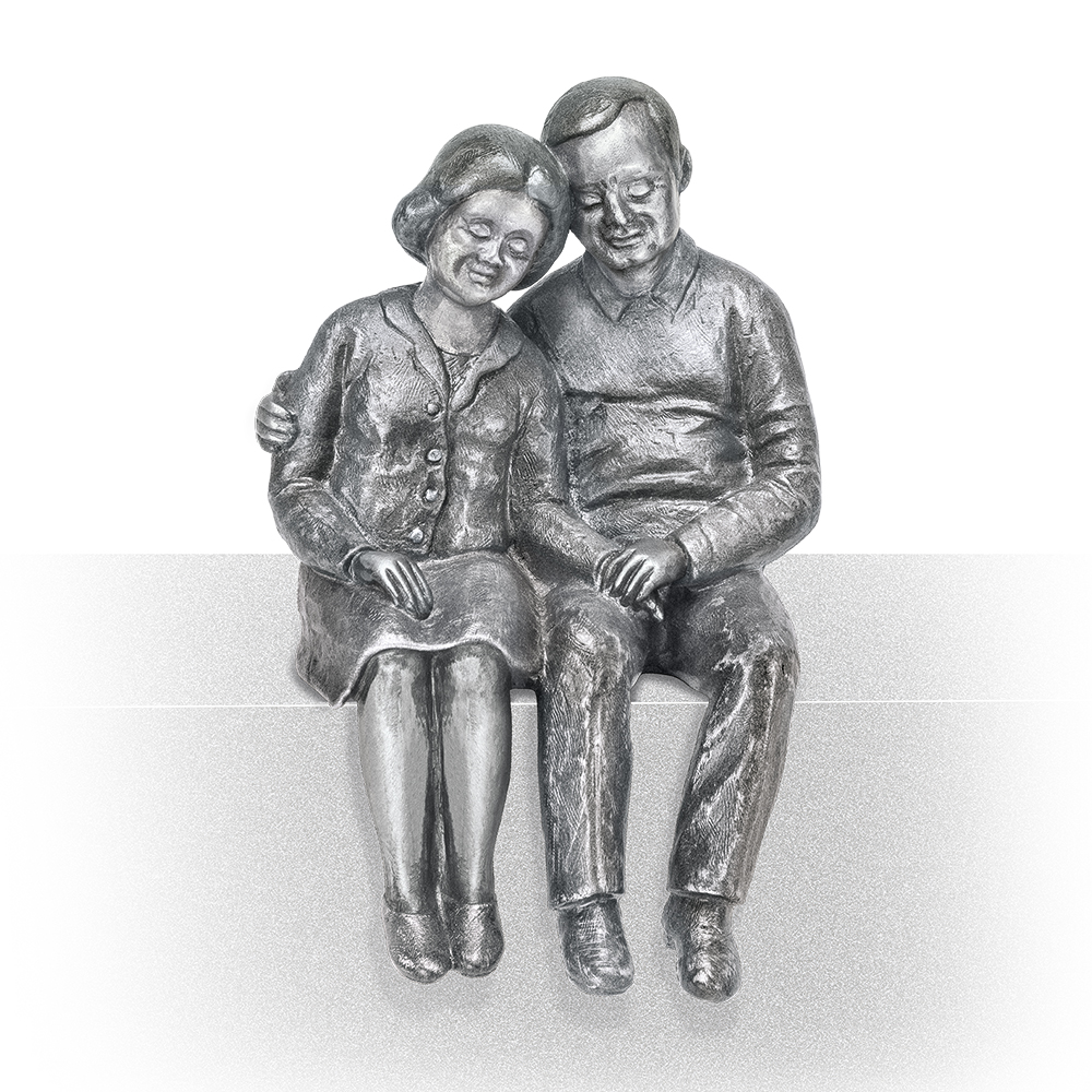 Paar, sitzend, Zweisamkeit, Verbundenheit,Skulptur