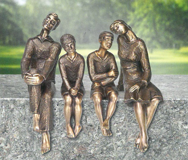 Junge, sitzend, Figur, Grab, Skulptur