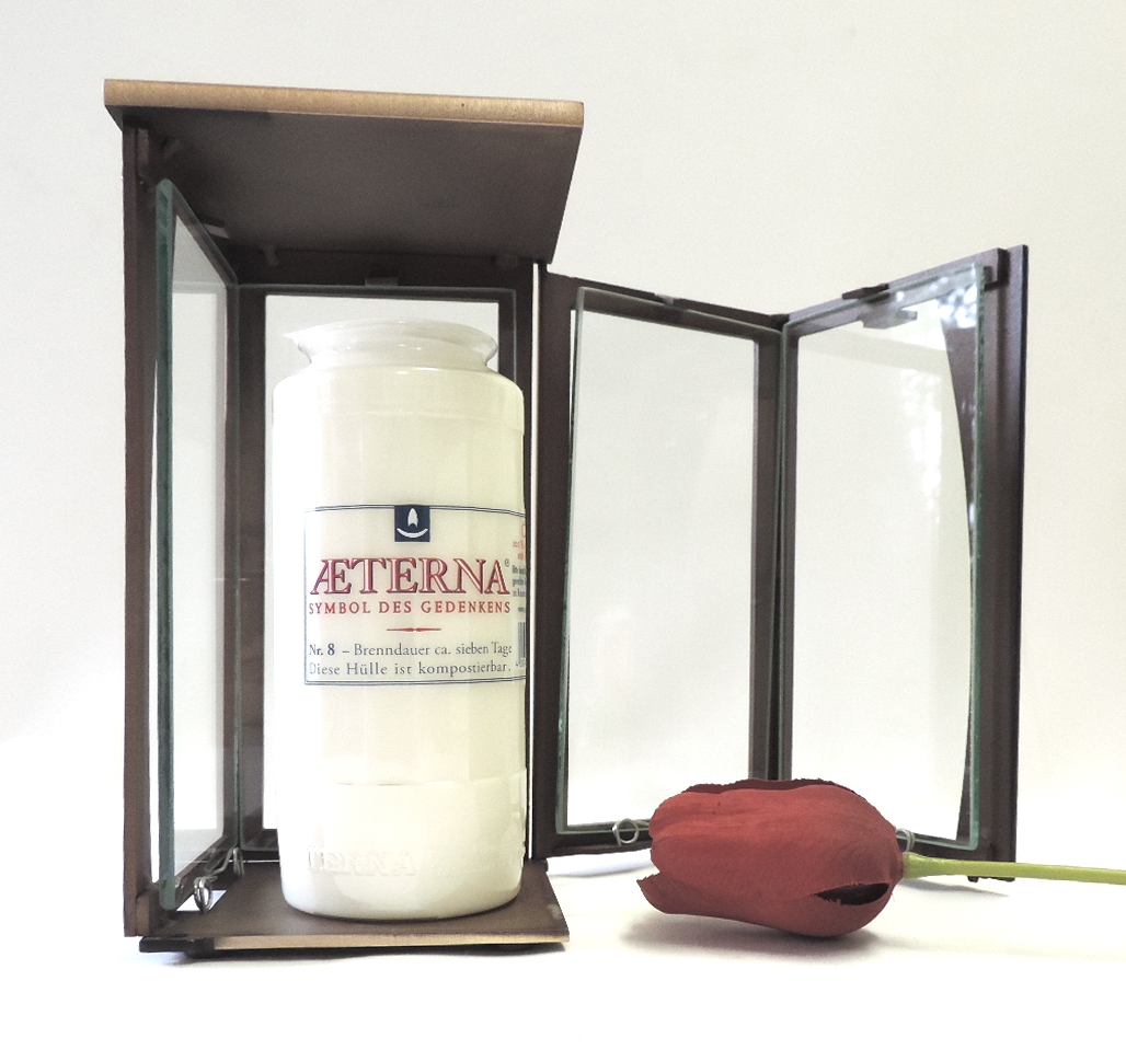 Laterne und Vase, im Grabschmuck- Set, Swarowskis