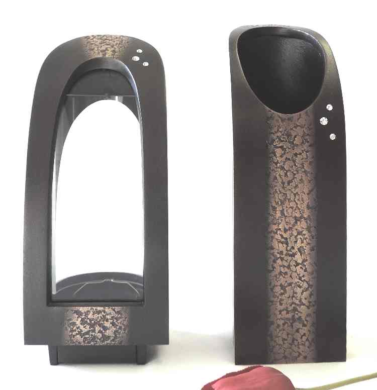 Laterne und Vase im Set, Grabschmuck, mit Swarowskis