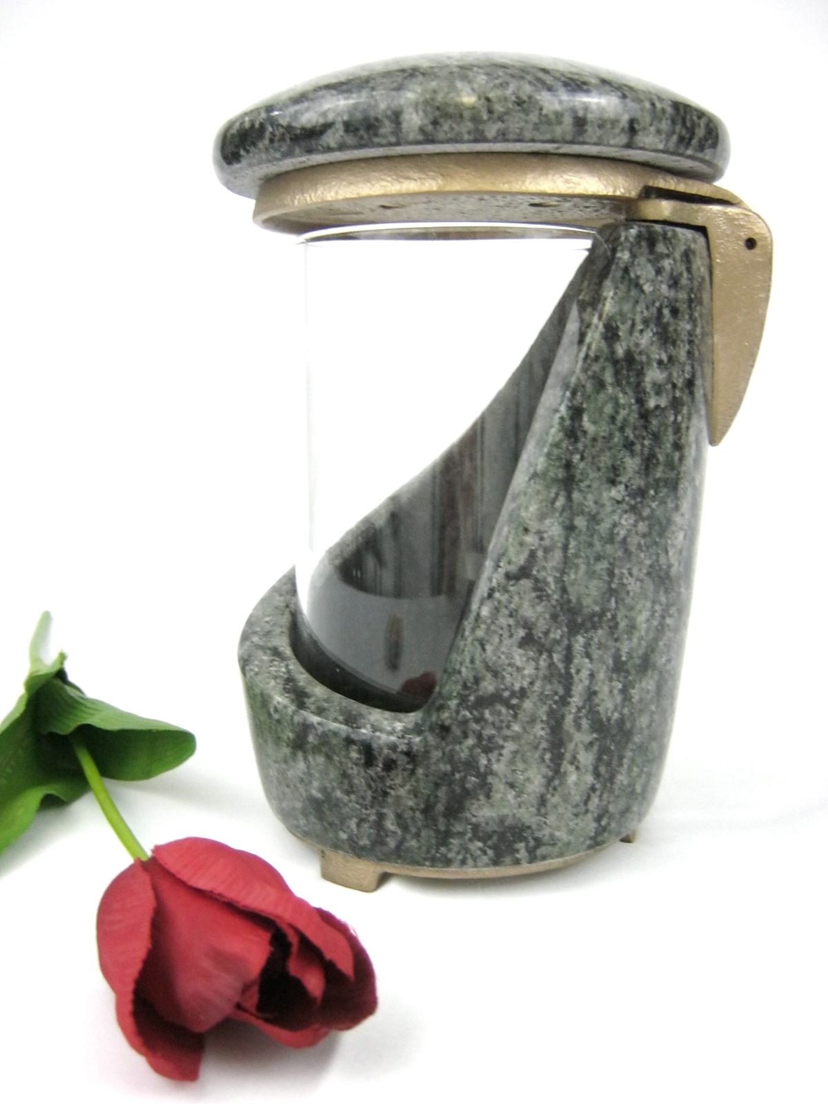 Granitlaterne, Grablampe, aus Stein, grünschwarz