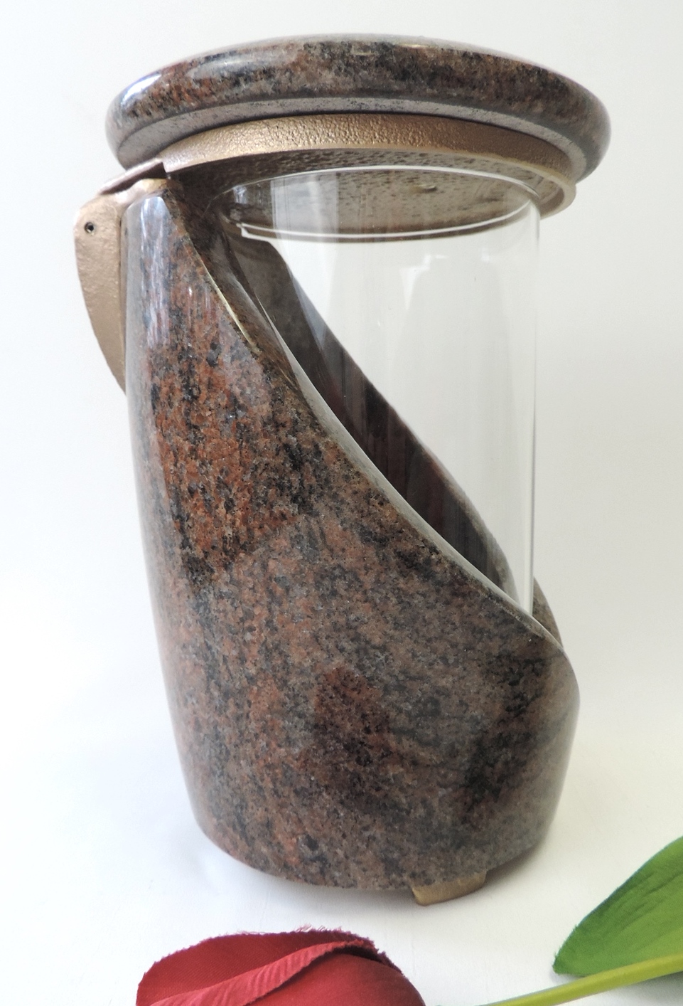 Grablaterne aus Granit "Multicolor red/ Cachemire"