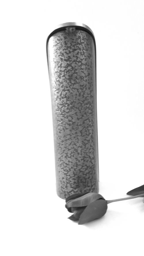 Vase, mit elegantem Schwung, Grabschmuck