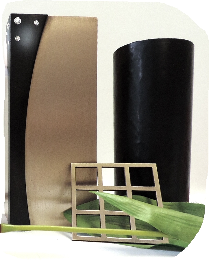 Vase mit Schmucksteinchen