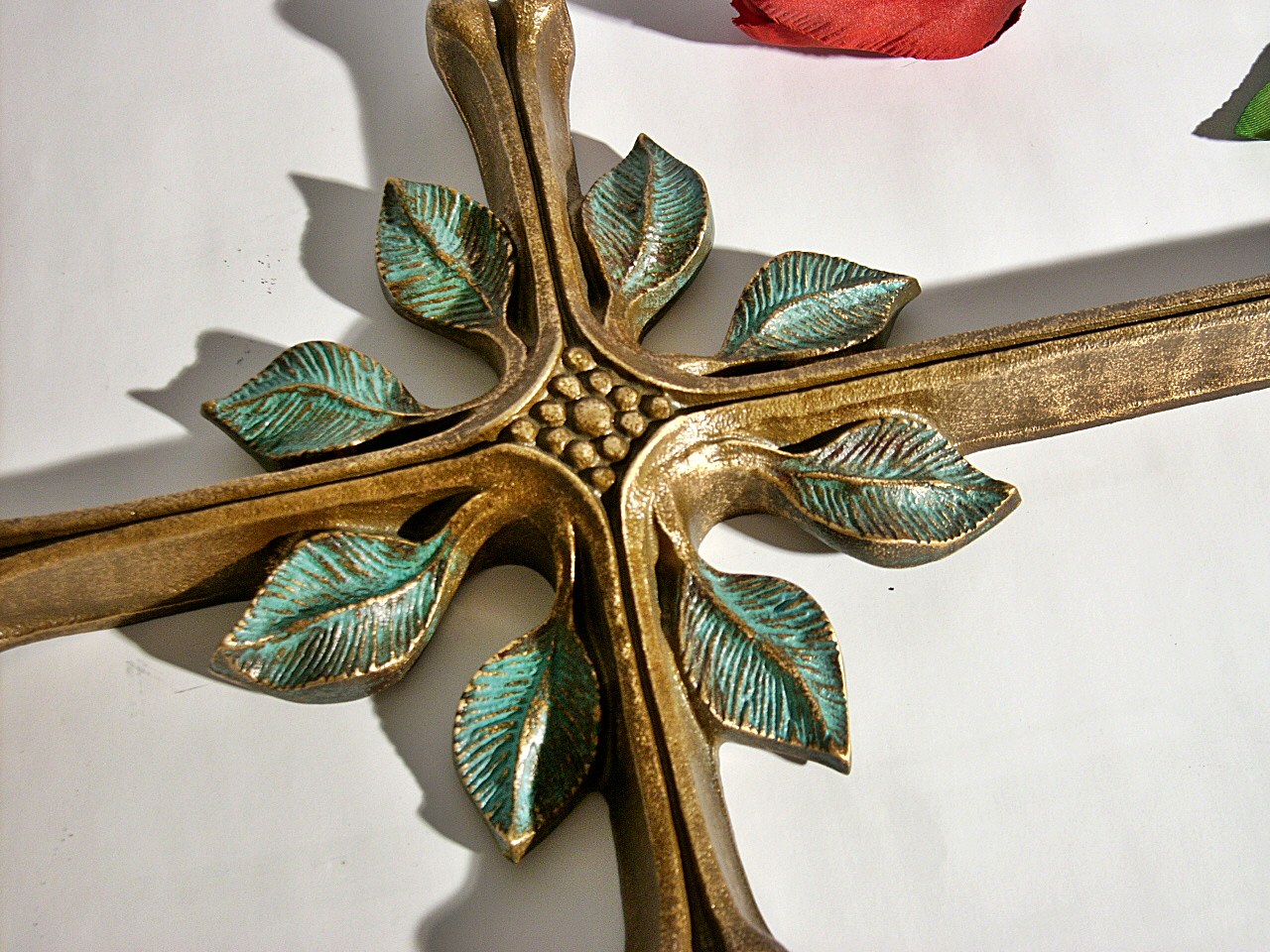 Bronzekreuz "Erneuerung"