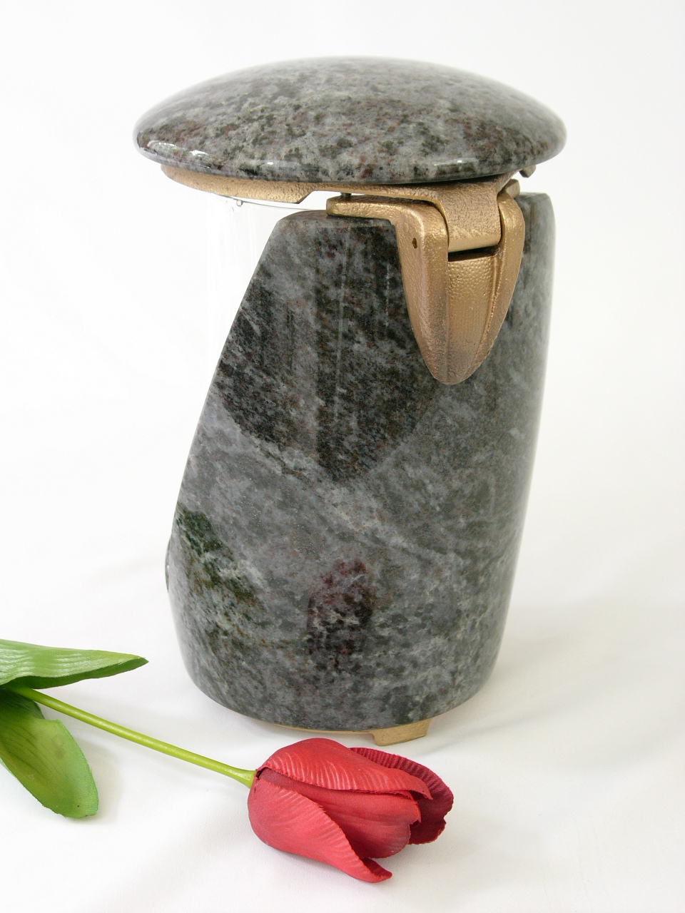 Steinlaterne, Material Granit, Grablampe, verschiedene Farbtöne