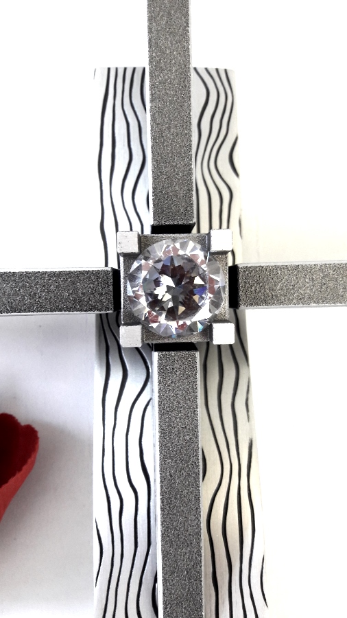 Design- Kreuz Aluminium