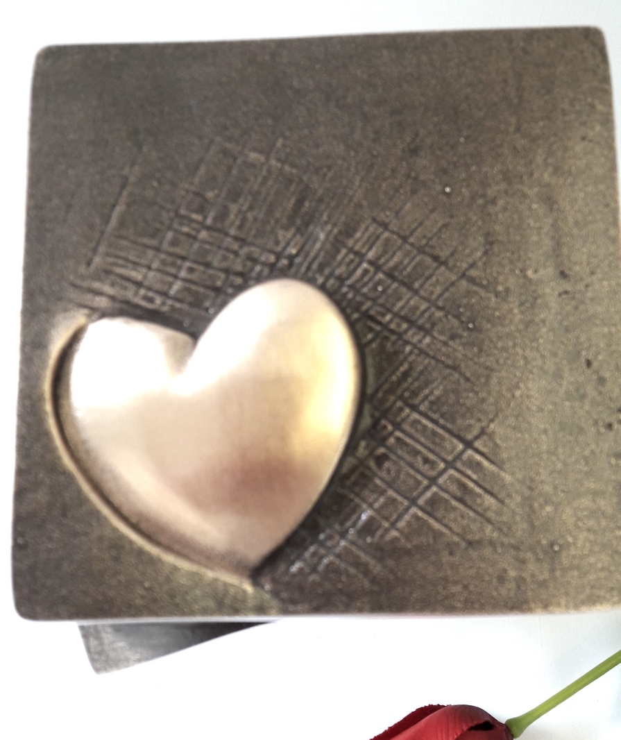 Grablaterne, Grablampe, Grabschmuck mit Herz