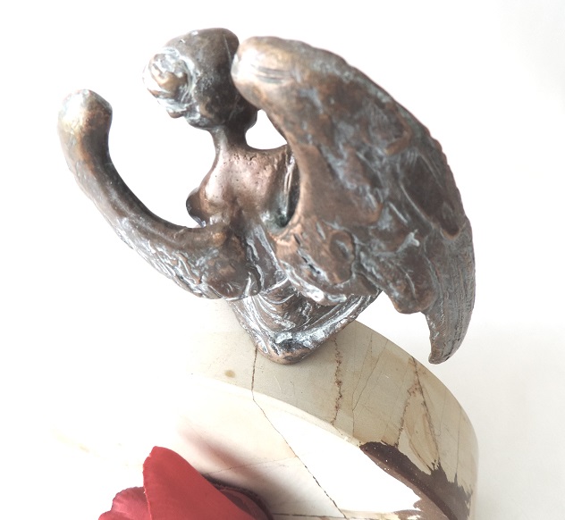 Engel mit Flöte, Grabschmuck, Bronze, Skulptur, Grab